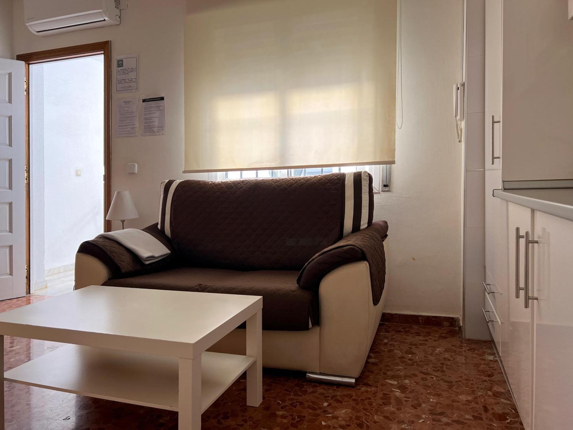 Apartment Wall Center - Aloha Sevilla — Photos 2